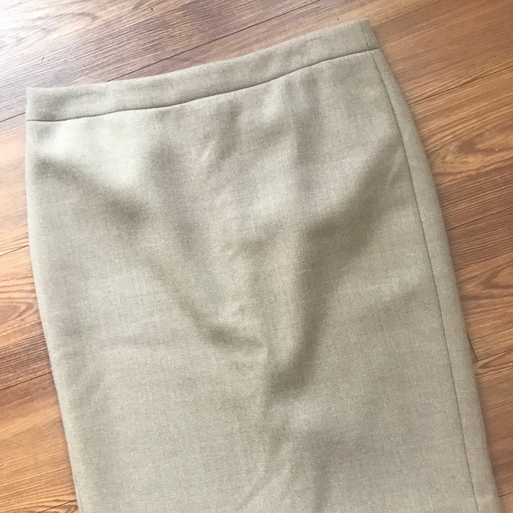 J. Crew size 8 100% wool No. 2 Pencil skirt